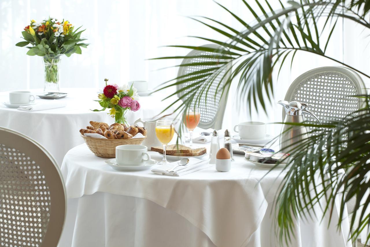 Logis Hotel Royal Saint-Mart Royat Eksteriør billede